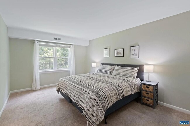 545 Burgoyne Rd in Charlottesville, VA - Building Photo - Building Photo