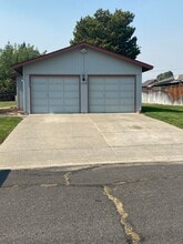 1316 S 23rd Ave in Yakima, WA - Building Photo - Building Photo