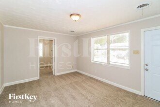 1769 Sugarloaf St in Memphis, TN - Foto de edificio - Building Photo