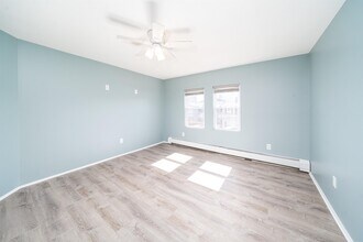 43 W 9th St in Bayonne, NJ - Building Photo - Building Photo