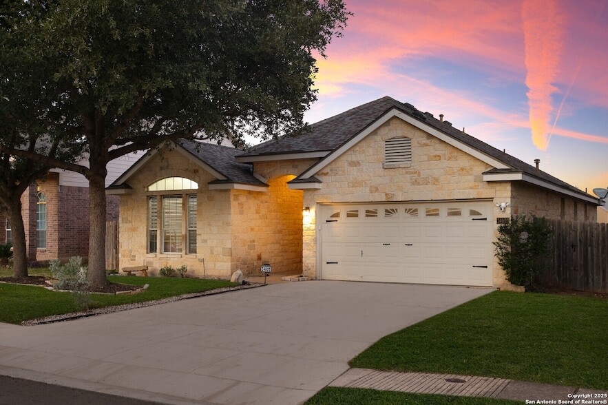 24602 Wine Rose Path, Unit 708 in San Antonio, TX - Building Photo