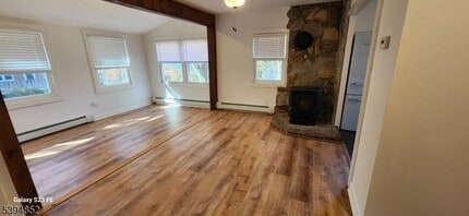 13 Elizabeth Rd in West Milford, NJ - Building Photo - Building Photo