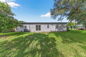 206 NW 5th Ave in Boynton Beach, FL - Building Photo - Building Photo