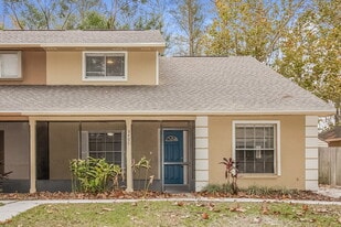 3408 Laurel Dale Dr in Tampa, FL - Building Photo