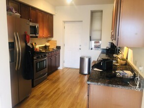 1150 W Cornelia Ave-Unit -1150-3 in Chicago, IL - Building Photo - Building Photo