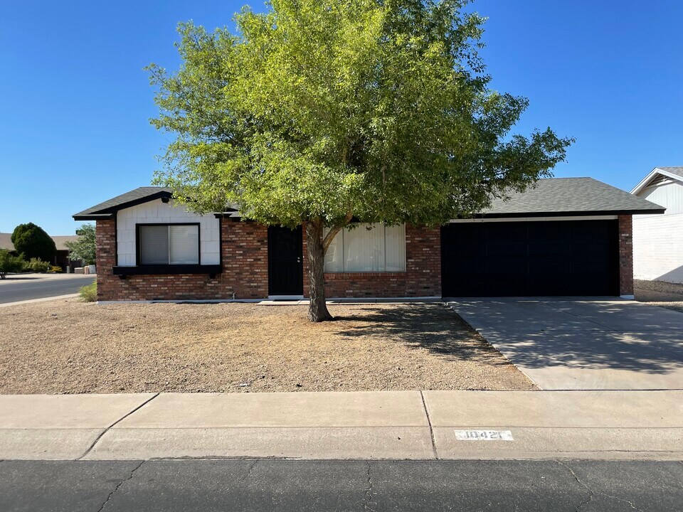 10421 W Puget Ave in Peoria, AZ - Building Photo