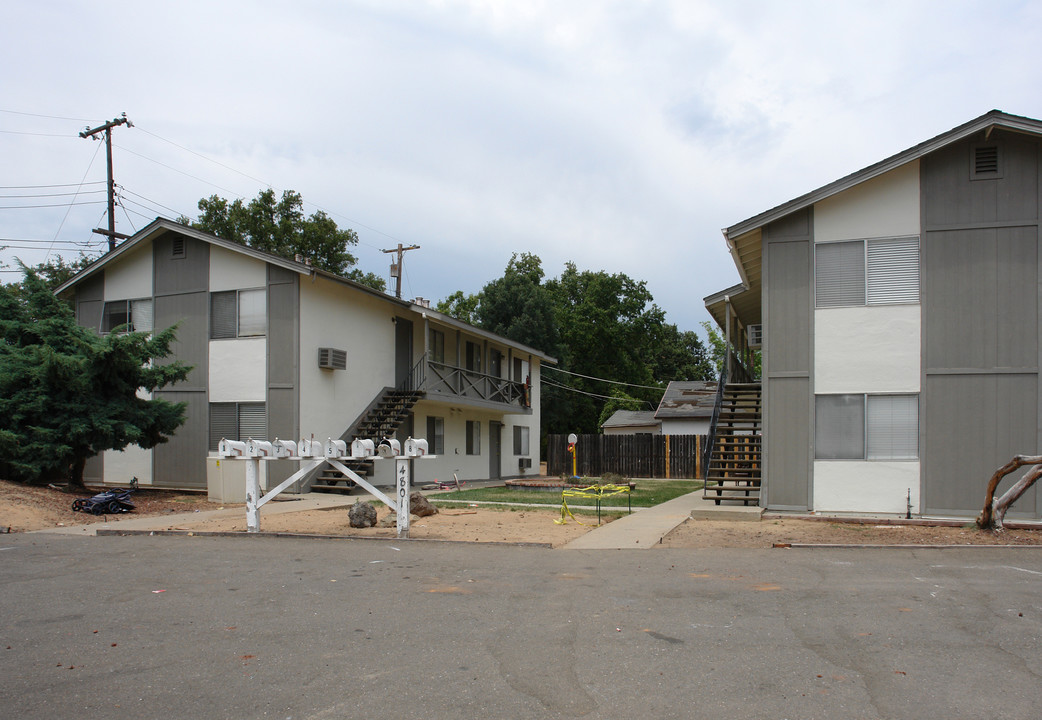 4801 Orange Grove Ave in Sacramento, CA - Building Photo