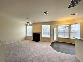 17013 Jigsaw Pathway in Round Rock, TX - Building Photo - Building Photo