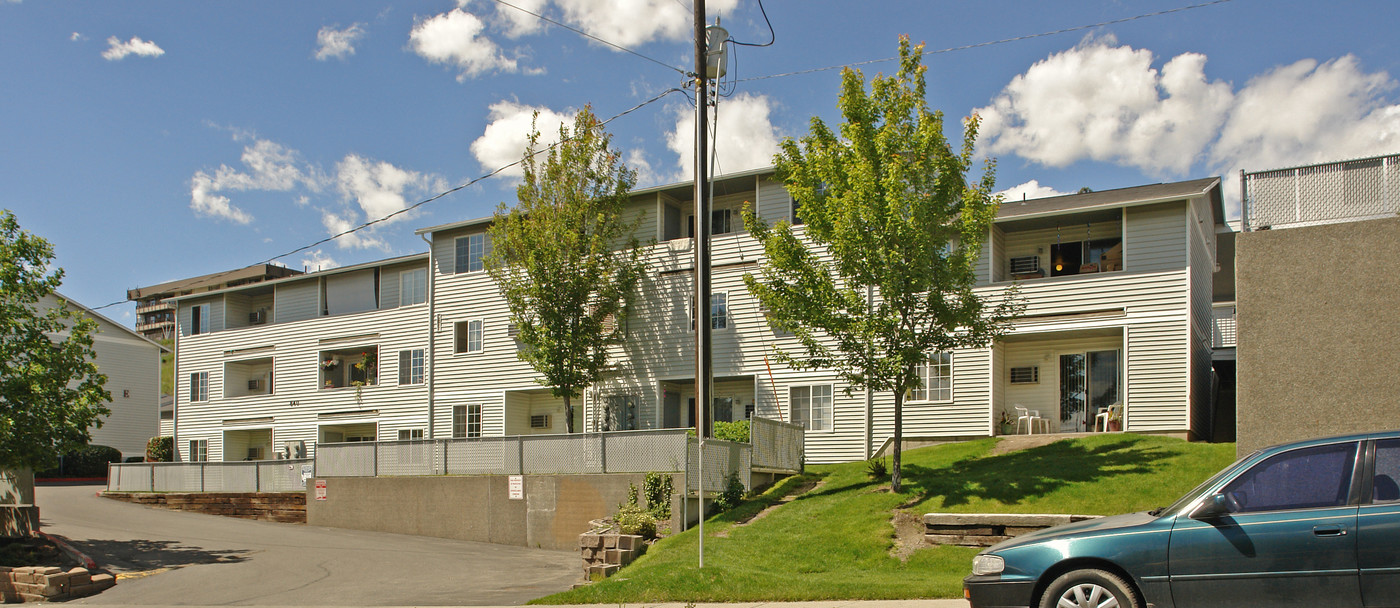 Northcliff Terrace Apartments in Spokane, WA - Building Photo