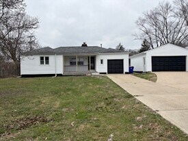 2 Limestone Blvd in Chillicothe, OH - Building Photo