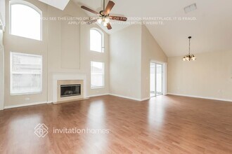 4802 Woodmere Rd in Land O Lakes, FL - Foto de edificio - Building Photo