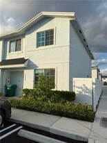 1020 NW 5th Terrace in Florida City, FL - Building Photo