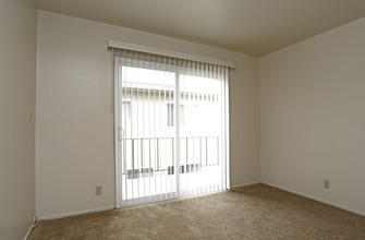 Marina Haven Apartments in San Leandro, CA - Building Photo - Interior Photo