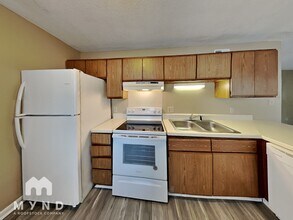 109 Bashford Rd in Raleigh, NC - Building Photo - Building Photo