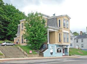 25 High St in Somersworth, NH - Building Photo - Building Photo