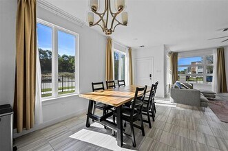 375 Oakbend Dr in Lewisville, TX - Building Photo - Building Photo