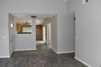 112 Incline Ct in Vacaville, CA - Foto de edificio - Building Photo