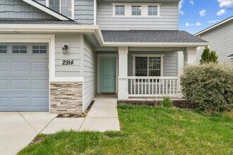 2914 W Sunny Cove St in Meridian, ID - Building Photo - Building Photo