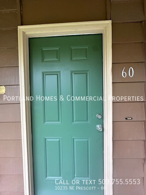 Parkrose Terrace in Portland, OR - Building Photo