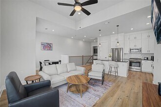 2930 Moreno St in Austin, TX - Building Photo - Building Photo