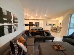 3150 Paradox Cir in Kissimmee, FL - Building Photo - Building Photo