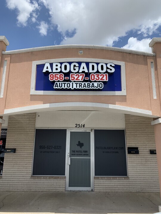 2514 Pecan Blvd in McAllen, TX - Foto de edificio