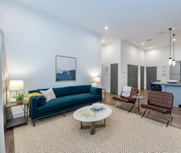 Livingston Flats Apartment in Chesterfield, VA - Foto de edificio - Building Photo