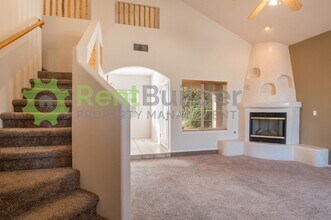 10308 Rio Los Pinos Dr NW in Albuquerque, NM - Building Photo - Building Photo