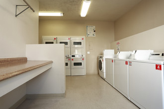 North Hill Park Apartments in Tucson, AZ - Building Photo - Interior Photo