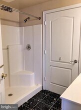 901 N Monroe St in Arlington, VA - Building Photo - Building Photo