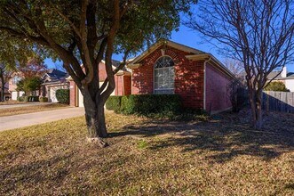 2013 Loon Lake Rd in Denton, TX - Building Photo - Building Photo