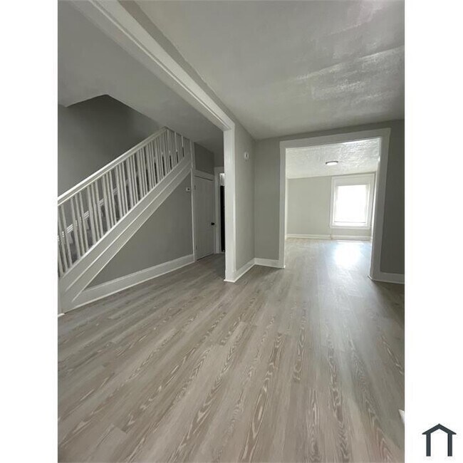 property at 809 Bonaparte Ave