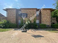 500 E Denton Dr photo'