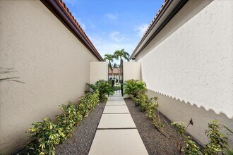 4 Ironwood Way N in Palm Beach Gardens, FL - Building Photo - Building Photo