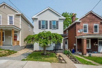 21 Lacona St in Pittsburgh, PA - Building Photo - Building Photo