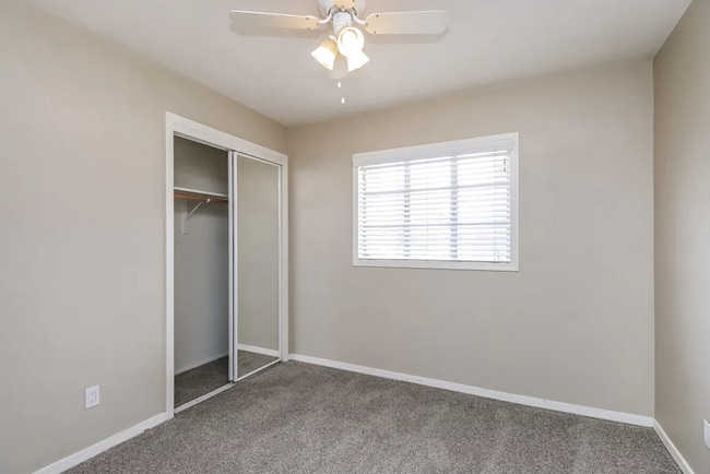 7643 E Verde Ln in Scottsdale, AZ - Building Photo - Building Photo