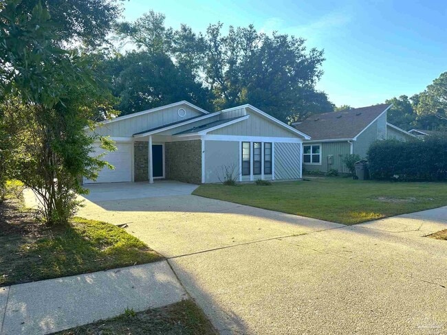 4218 Baywoods Dr in Pensacola, FL - Building Photo - Building Photo