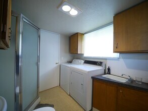 1425 NW Kenny Dr in Pullman, WA - Building Photo - Building Photo