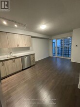 20-1020 Meadowglen Pl in Toronto, ON - Building Photo - Building Photo