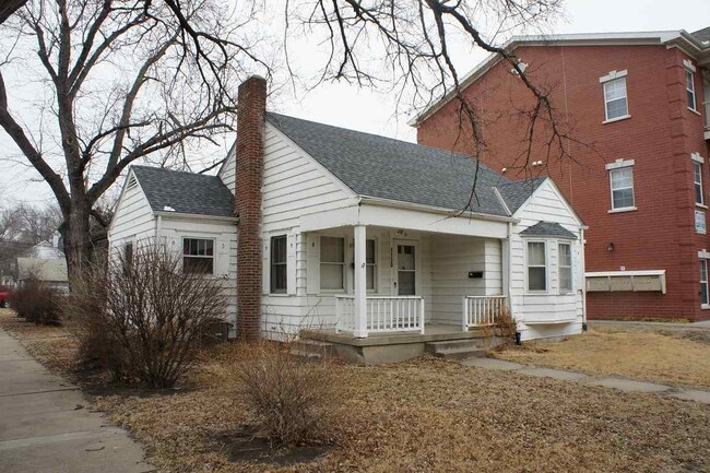 1130 Bertrand St in Manhattan, KS - Building Photo - Building Photo