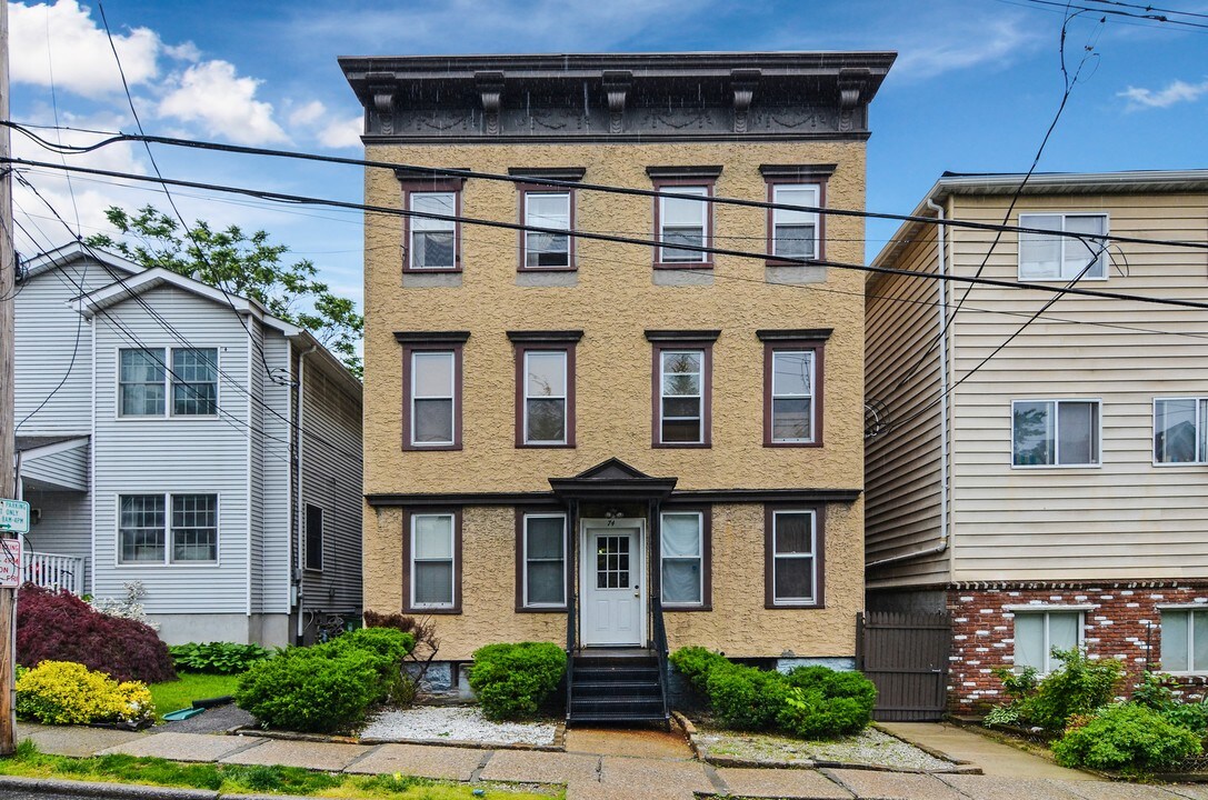 74 Wildey St in Tarrytown, NY - Foto de edificio