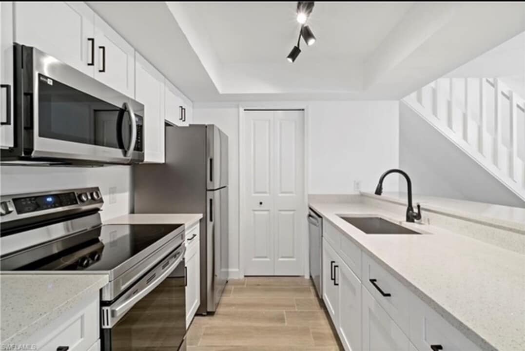 6213 Timberwood Cir, Unit 129 in Ft. Myers, FL - Foto de edificio