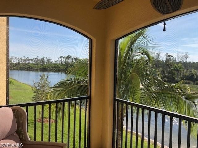 9816 Giaveno Cir-Unit -1323 in Naples, FL - Building Photo