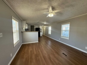 1236 N Oaklane Rd in Springfield, IL - Foto de edificio - Building Photo