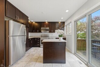 3125 Lake Ave in Wilmette, IL - Building Photo - Building Photo