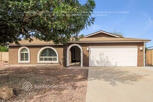 13176 N 82nd Ln in Peoria, AZ - Building Photo