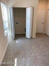 7652 Legacy Trl in Jacksonville, FL - Building Photo - Building Photo