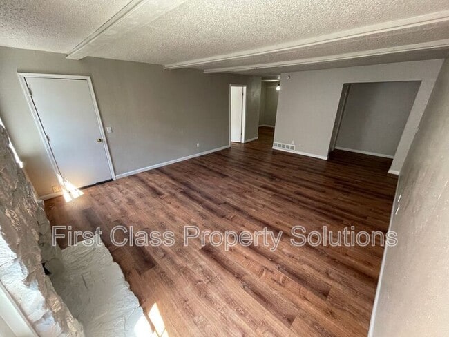 property at 2612 N Ann Arbor Ave