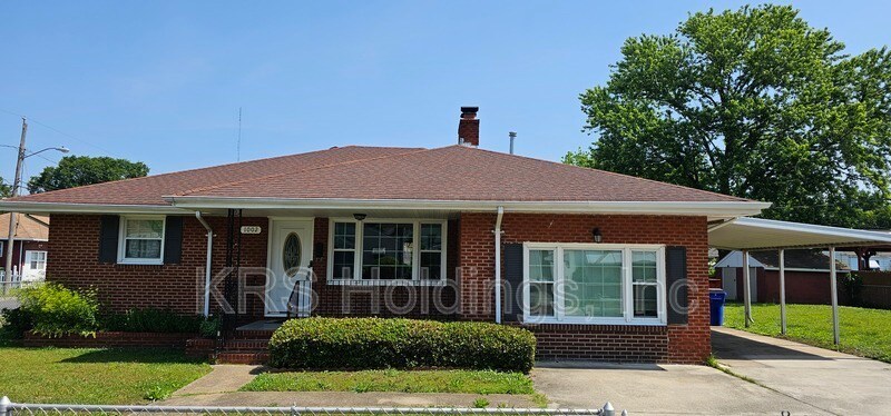 1002 Hatton St in Norfolk, VA - Building Photo