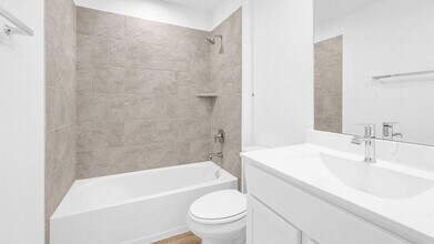 31702 Carlisle Cv Ct in Fulshear, TX - Building Photo - Building Photo